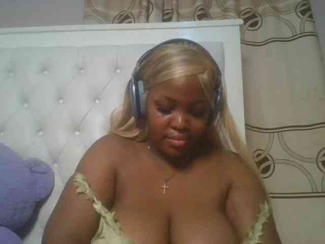 CuteTinkerbella webcam