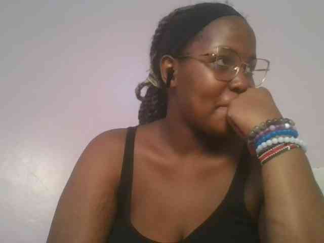 CuteTinkerbella webcam