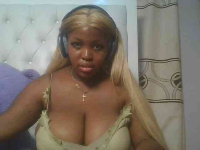 CuteTinkerbella webcam