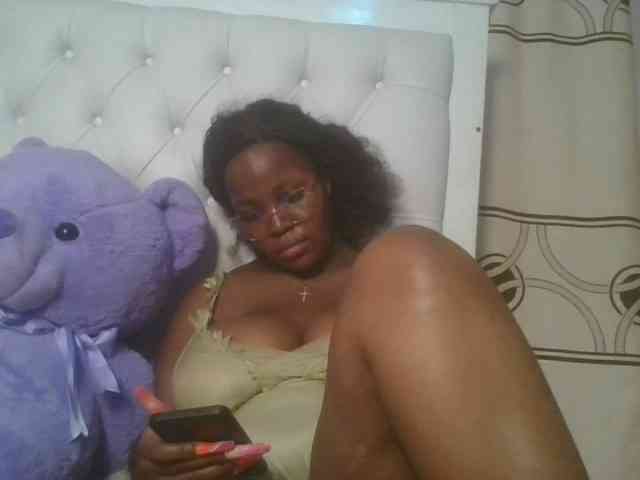 CuteTinkerbella webcam