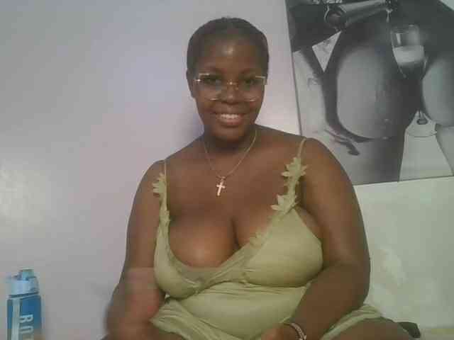 CuteTinkerbella webcam