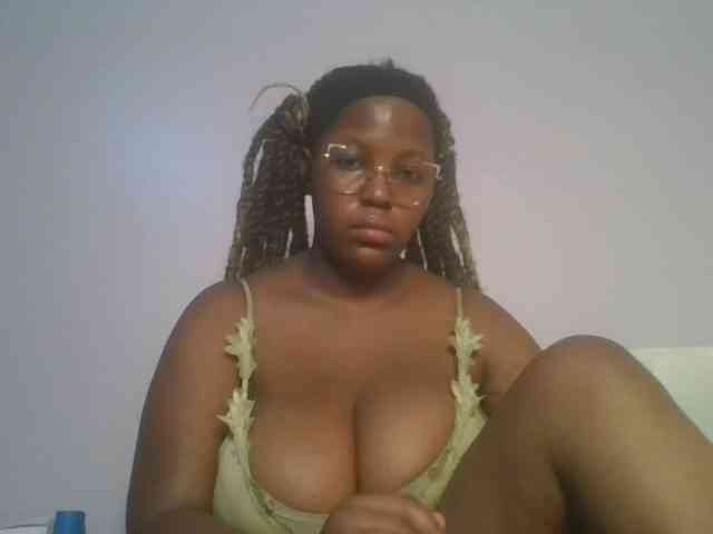 CuteTinkerbella webcam