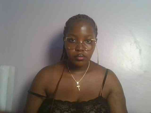 CuteTinkerbella webcam