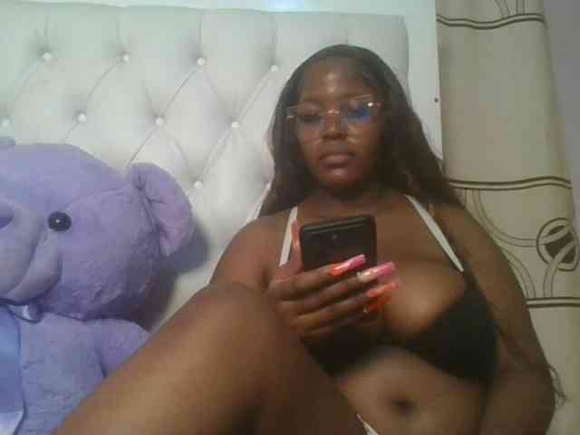 CuteTinkerbella webcam