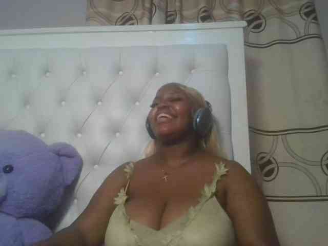 CuteTinkerbella Live Webcam on BongaCams