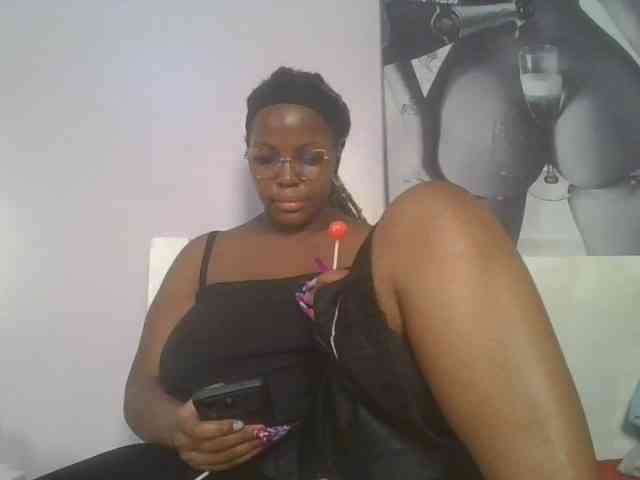 CuteTinkerbella webcam