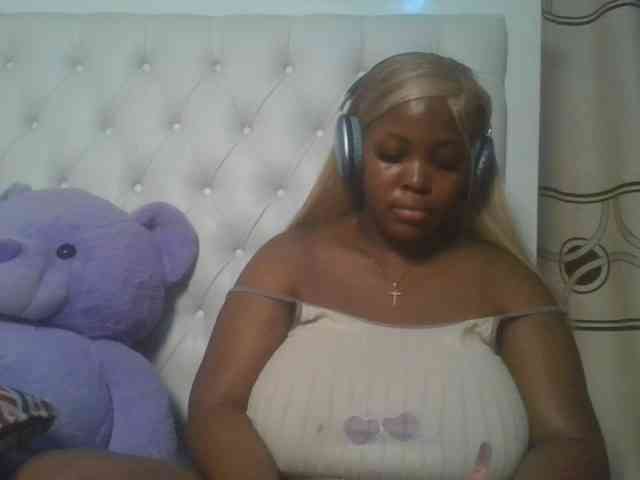 CuteTinkerbella webcam