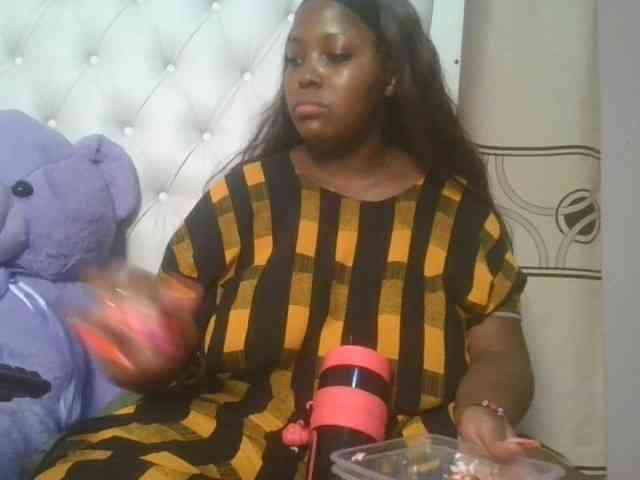 CuteTinkerbella webcam