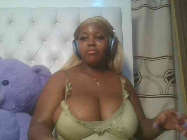 CuteTinkerbella webcam