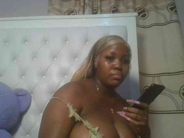 CuteTinkerbella webcam