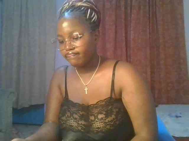 CuteTinkerbella webcam