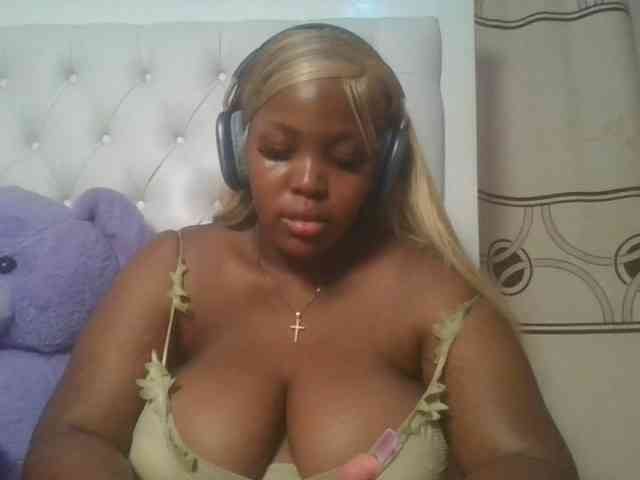 CuteTinkerbella webcam