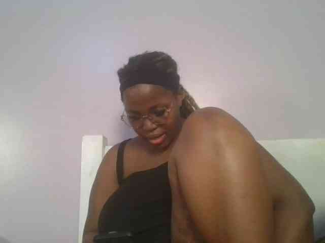 CuteTinkerbella webcam