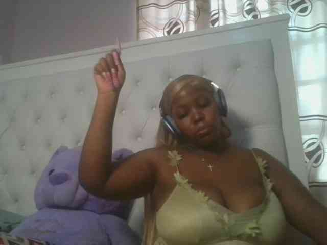 CuteTinkerbella webcam