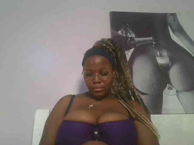 CuteTinkerbella webcam