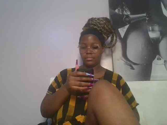 CuteTinkerbella webcam