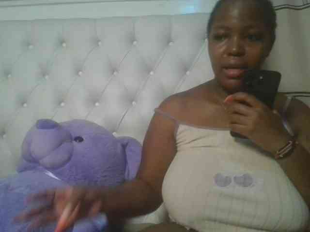 CuteTinkerbella webcam