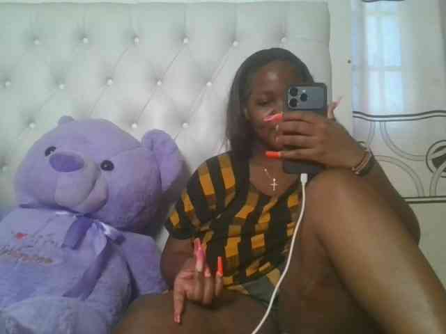 CuteTinkerbella webcam