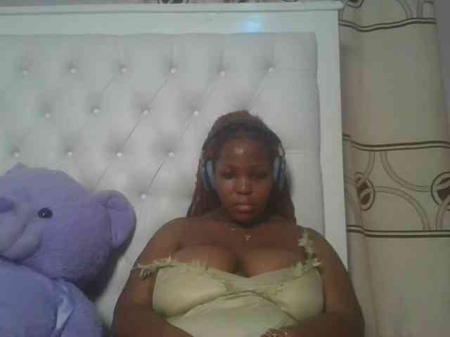 CuteTinkerbella webcam