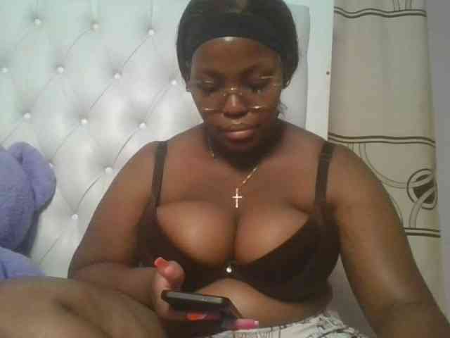 CuteTinkerbella webcam