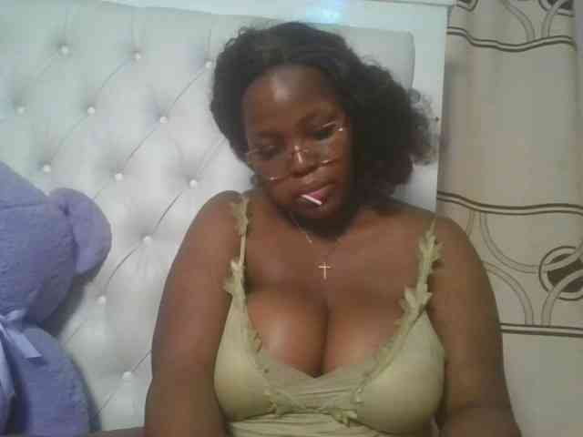 CuteTinkerbella webcam