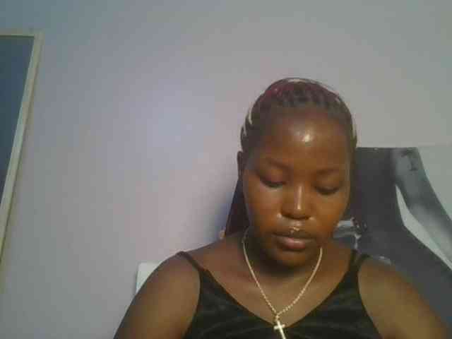 CuteTinkerbella webcam