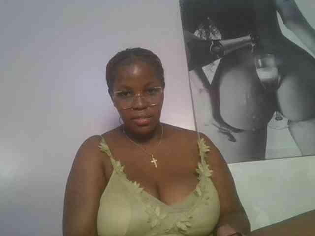 CuteTinkerbella webcam