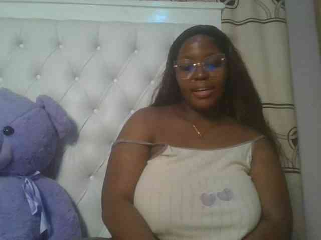 CuteTinkerbella webcam