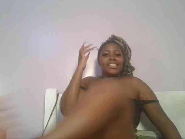 CuteTinkerbella webcam