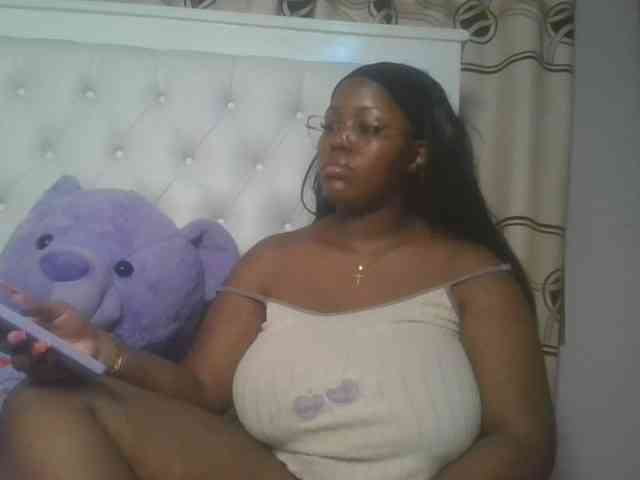 CuteTinkerbella webcam