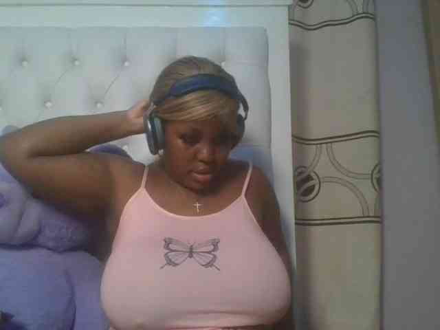 CuteTinkerbella webcam