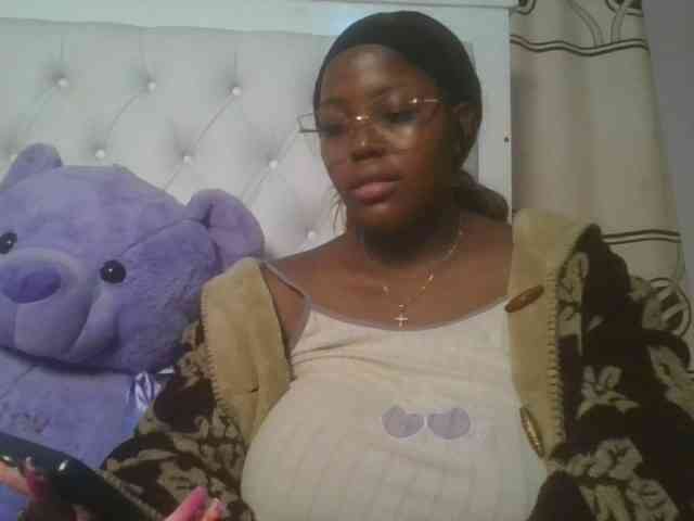 CuteTinkerbella webcam