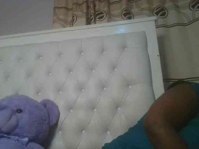 CuteTinkerbella webcam