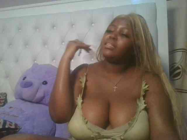 CuteTinkerbella webcam