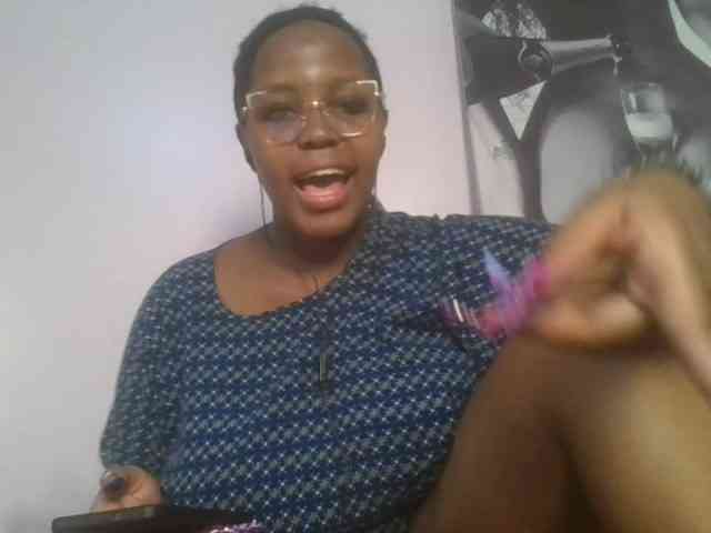 CuteTinkerbella webcam