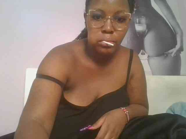 CuteTinkerbella webcam