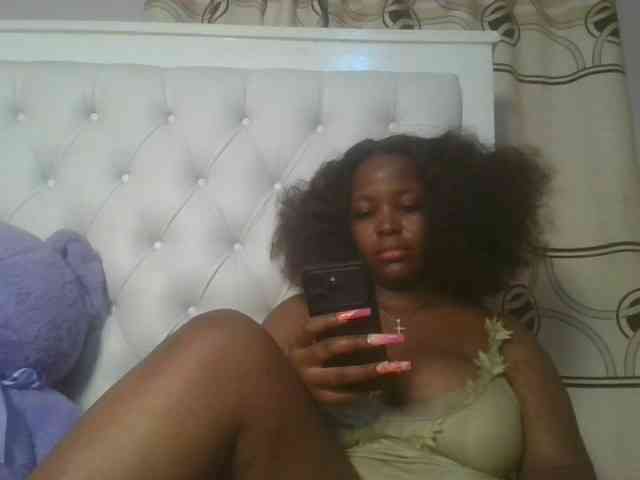 CuteTinkerbella webcam