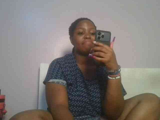 CuteTinkerbella webcam