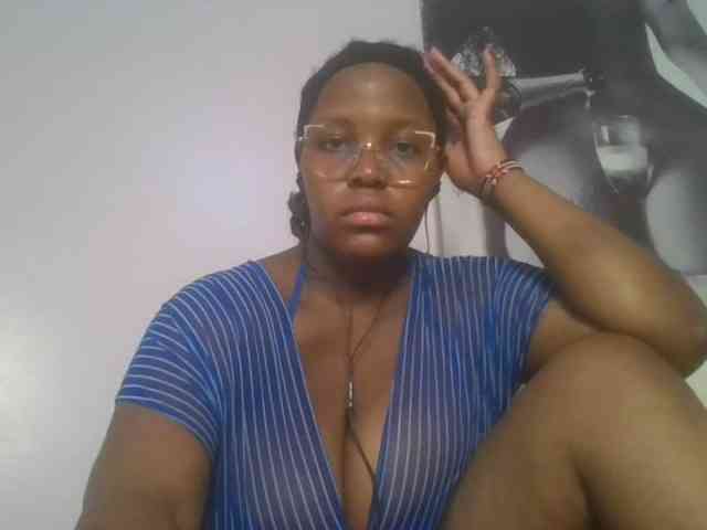 CuteTinkerbella webcam