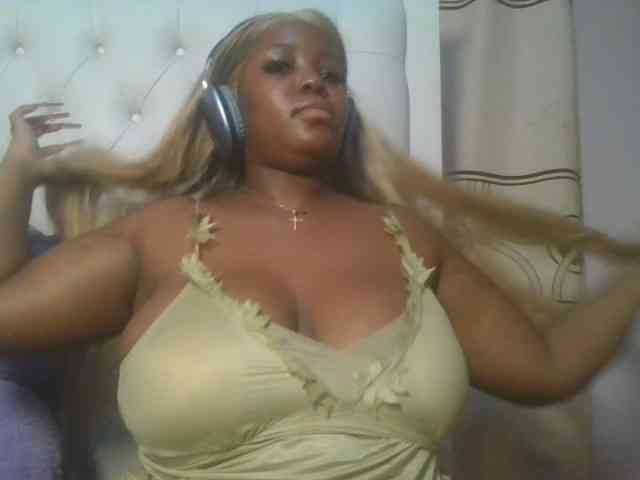 CuteTinkerbella webcam