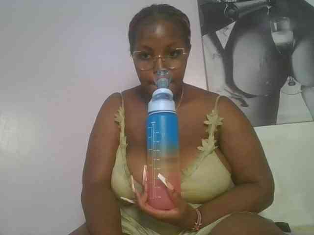 CuteTinkerbella webcam