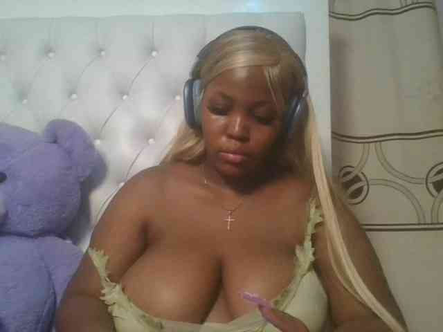 CuteTinkerbella webcam