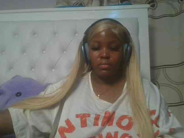 CuteTinkerbella webcam