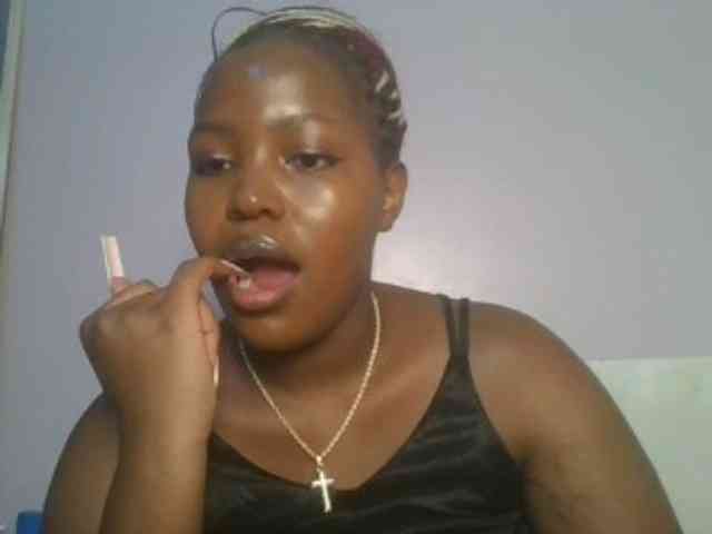 CuteTinkerbella webcam