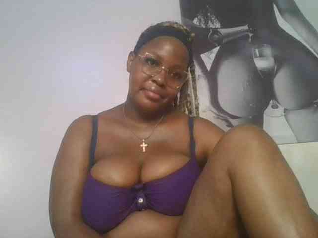 CuteTinkerbella webcam