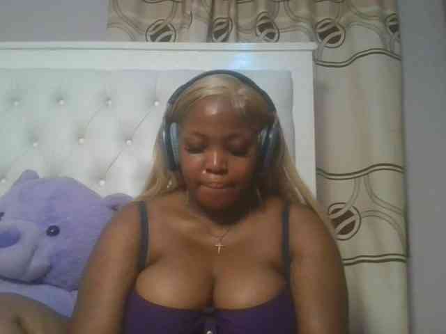 CuteTinkerbella webcam