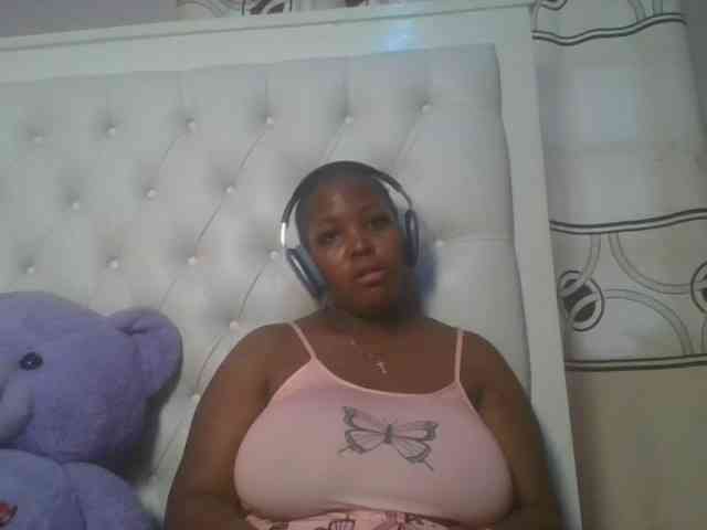 CuteTinkerbella webcam