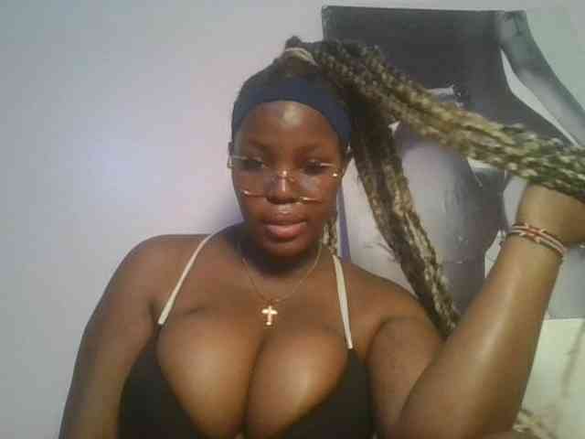 CuteTinkerbella webcam