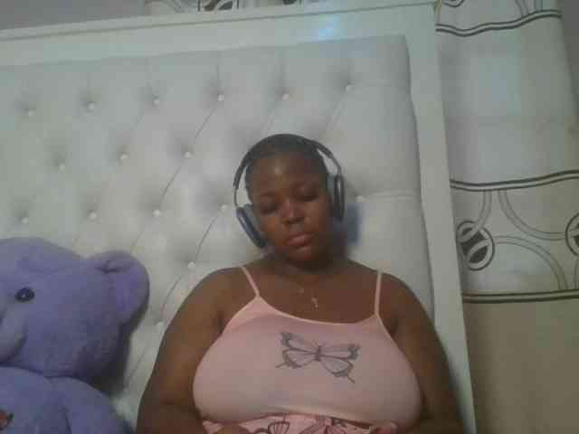 CuteTinkerbella webcam