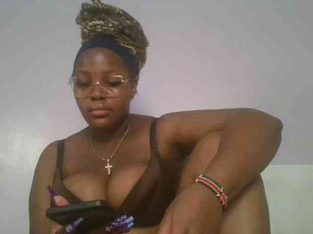 CuteTinkerbella webcam